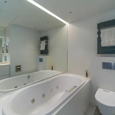 Luxurious 5br 10p With Terrace Apartamento
