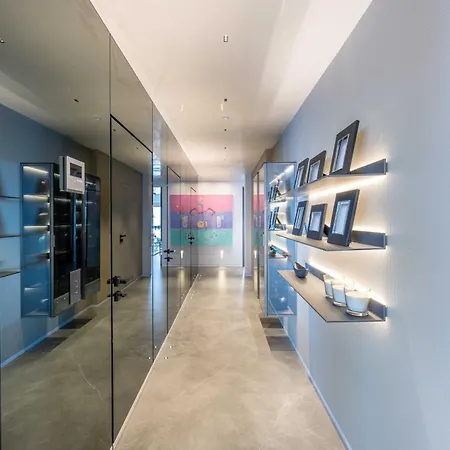 Luxurious 5br 10p With Terrace Apartament *